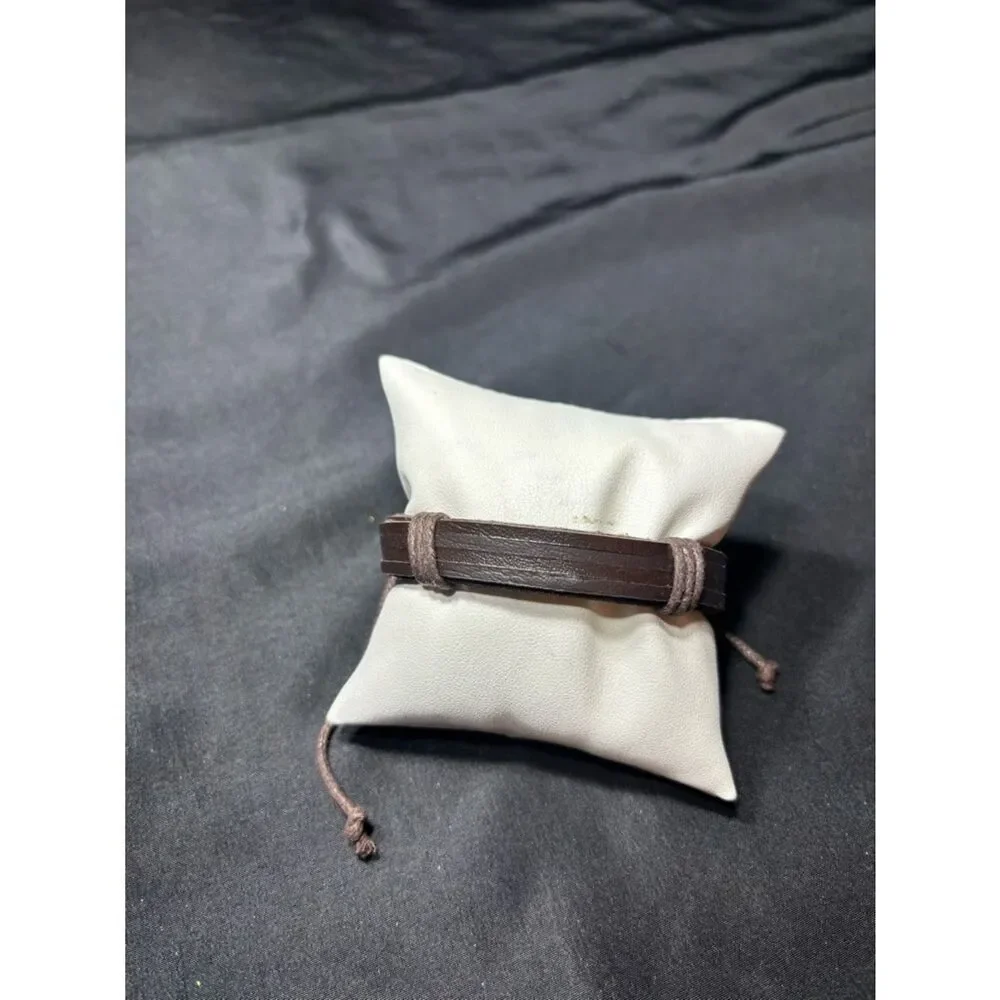 New Handwoven Brown Leather Braided Bracelet